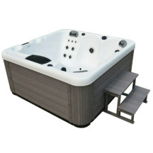 Spa 5 places Panarea doté de 4 sièges et d\'une place allongée