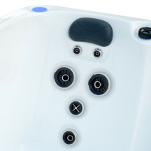 Spa 5 places Lanzarote avec 2 places allongées et 3 sièges