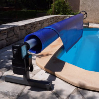 Enrouleur motorisé BWT pour bâche à bulles jusqu\'à 14 x 5 m