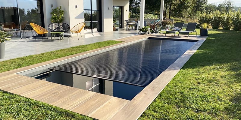 Quelle couleur de volet de piscine choisir ?