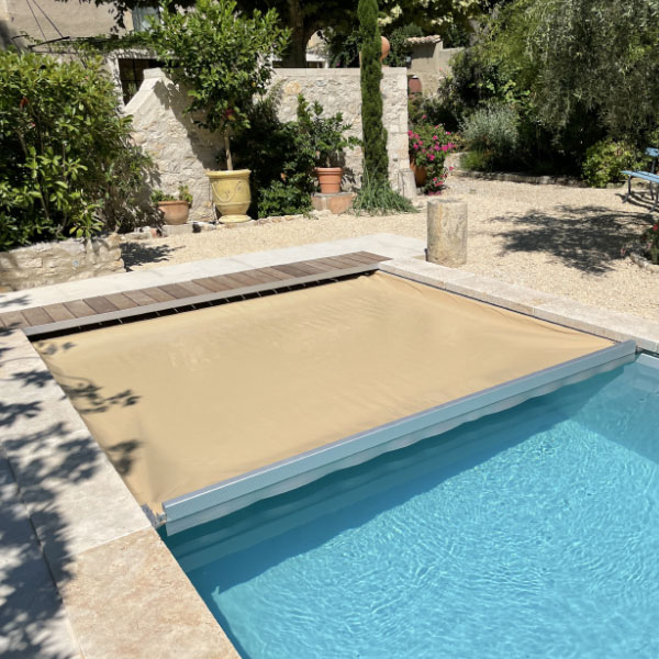 Bâche de sécurité automatique WaluLock Under pour piscine